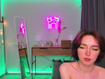 webcam girl silent_chill live cam image #2198604