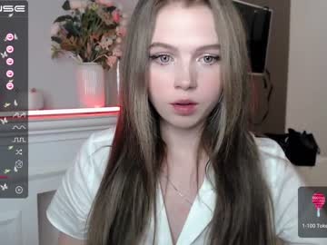webcam girl small_blondee live cam image #2829538
