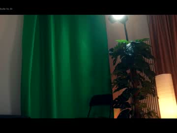 webcam girl artmosphera live cam image #2630190