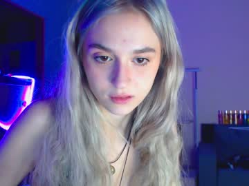 webcam girl holymollylight live cam image #118069