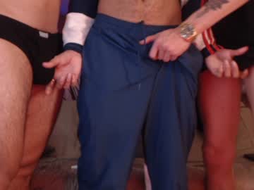 webcam man fratguysonline live cam image #5849425