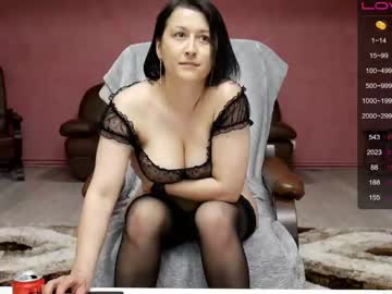 webcam girl carmela_fox live cam image #4511325