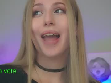 webcam girl april_oneel live cam image #1665643