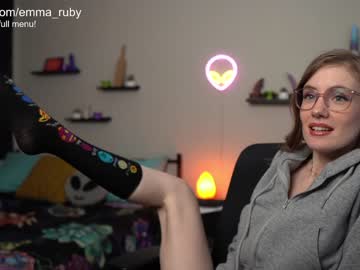 webcam girl emma_ruby live cam image #2978324
