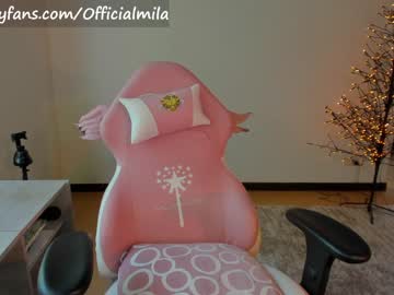 webcam girl milaaofficial live cam image #6081550