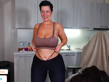 webcam girl curvyjules69 live cam image #6045878