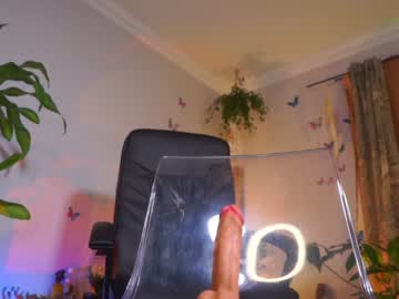 webcam girl juicyandthepussyblvd live cam image #3499573