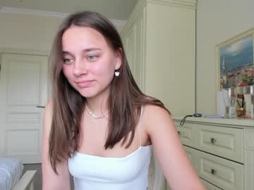 webcam girl eleonora_linn live cam image #2427629