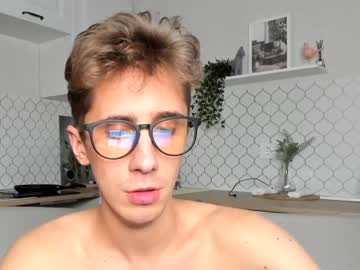 webcam man esthetics_boys live cam image #3422685
