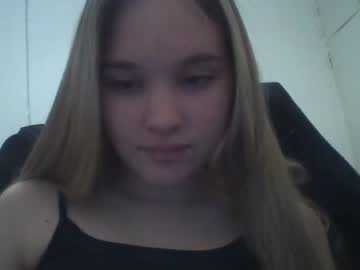webcam girl pinkklola2 live cam image #1879632