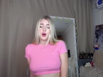 webcam girl cute18cute live cam image #2445970