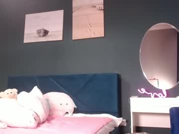 webcam girl lina_tyan live cam image #1922591