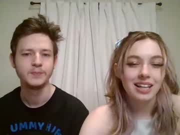 webcam couple leojamie live cam image #3638203