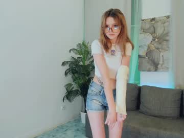 webcam girl little_anitta live cam image #5969338