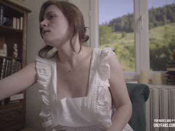 webcam girl claire_moulin live cam image #272750