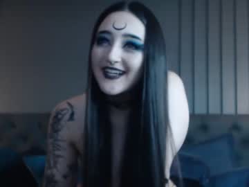 webcam girl charlotte_germanotta_ live cam image #4975859