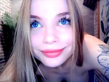 webcam girl leiavelvet live cam image #416215