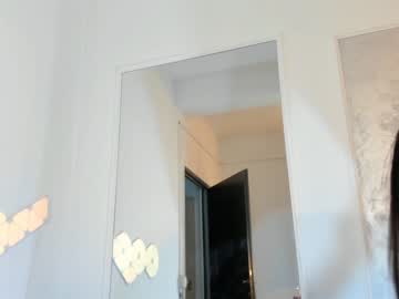webcam girl hotfallingdevil live cam image #1399137