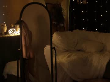 webcam girl owlluree live cam image #6193953