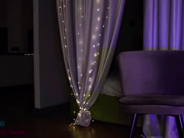 webcam girl nika_lodge live cam image #6637942