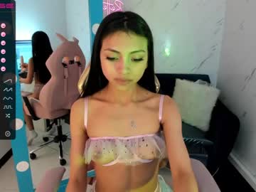 webcam girl sweet_littleee live cam image #1664464