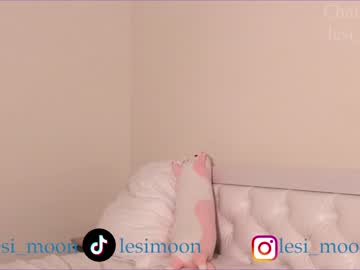 webcam girl lesi_moon live cam image #5872652
