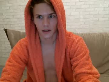 webcam man milkshake_on_body live cam image #284140
