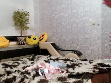 webcam girl your_asya live cam image #2055923