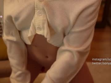 webcam girl sonyaplush live cam image #3055578
