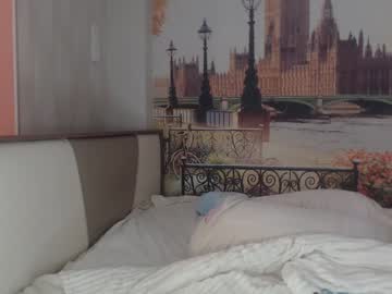 webcam girl hi_teika live cam image #1972742