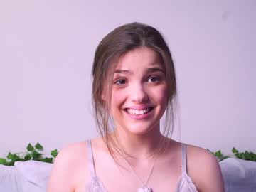 webcam couple emiliacourtney live cam image #6775651