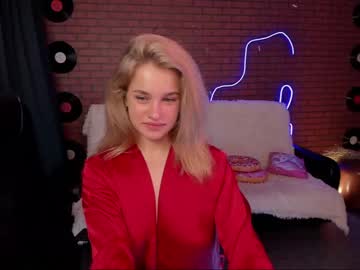 webcam girl leila_wow live cam image #1481271
