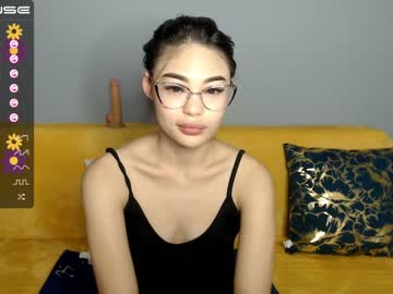 webcam girl little_v1rgin_angel live cam image #2210136