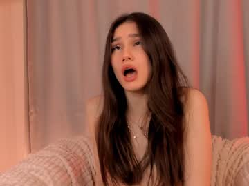 webcam girl juliepenningtona live cam image #5724001