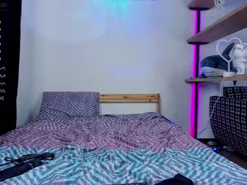 webcam girl euphoria_life live cam image #2022077