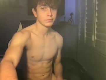 webcam man kennyguthry live cam image #4832353
