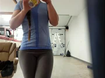 webcam girl sweetcherriepy live cam image #2355178