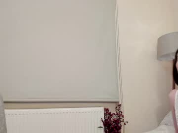 webcam girl snowww_white live cam image #4992852