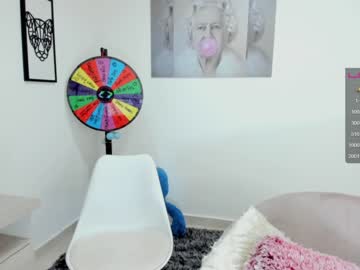 webcam girl missniley live cam image #2193845