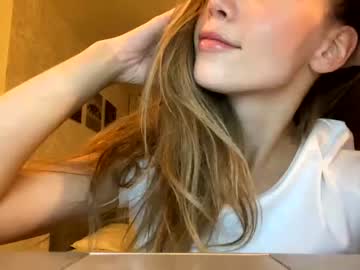 webcam girl bitter_moon live cam image #1216347