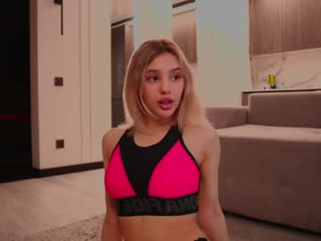 webcam girl angella_kleee live cam image #4050861