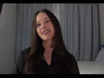 webcam girl emilybatee live cam image #6347867