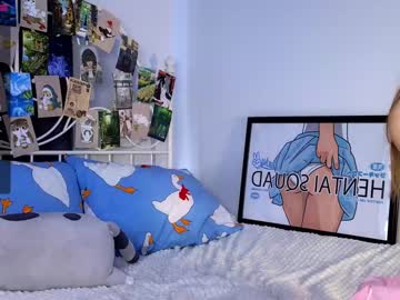 webcam girl cute_fox_girl live cam image #6649342