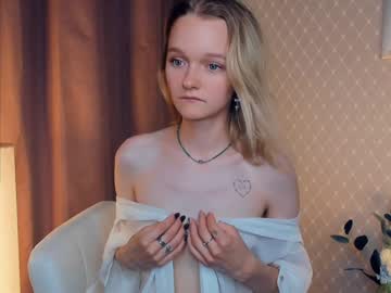 webcam girl rose_glasses live cam image #7023817