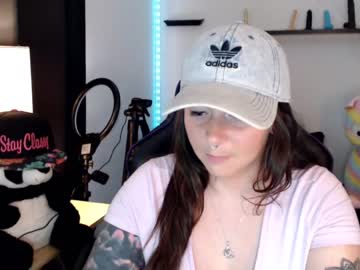 webcam girl bigtittedtattedlesbian live cam image #2364369