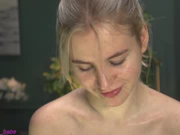 webcam girl marmelado_babe live cam image #3608750