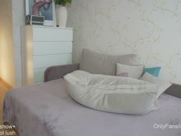 webcam girl oxxme live cam image #1068227