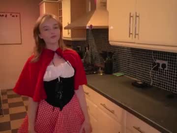 webcam girl lucydelovely live cam image #3512445