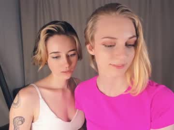 webcam couple goldenrise live cam image #2466648
