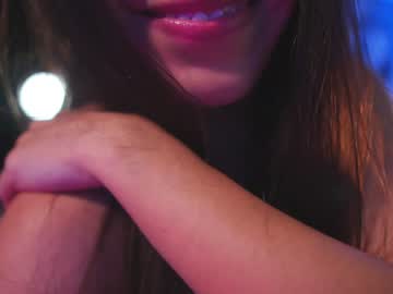 webcam girl lucie_beltran live cam image #6149650